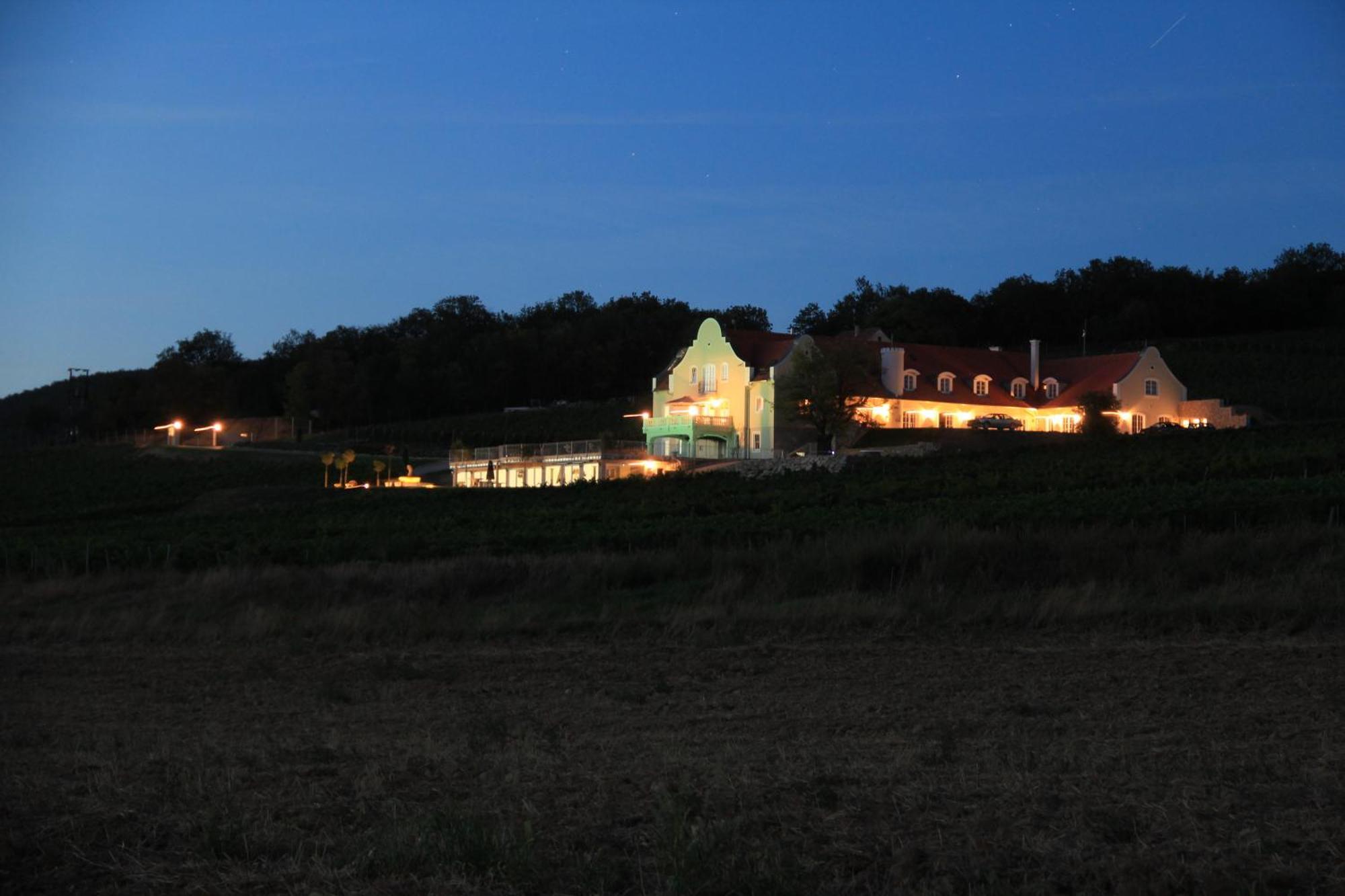 Hotel Liszkay Borkúria Monoszlo Zewnętrze zdjęcie