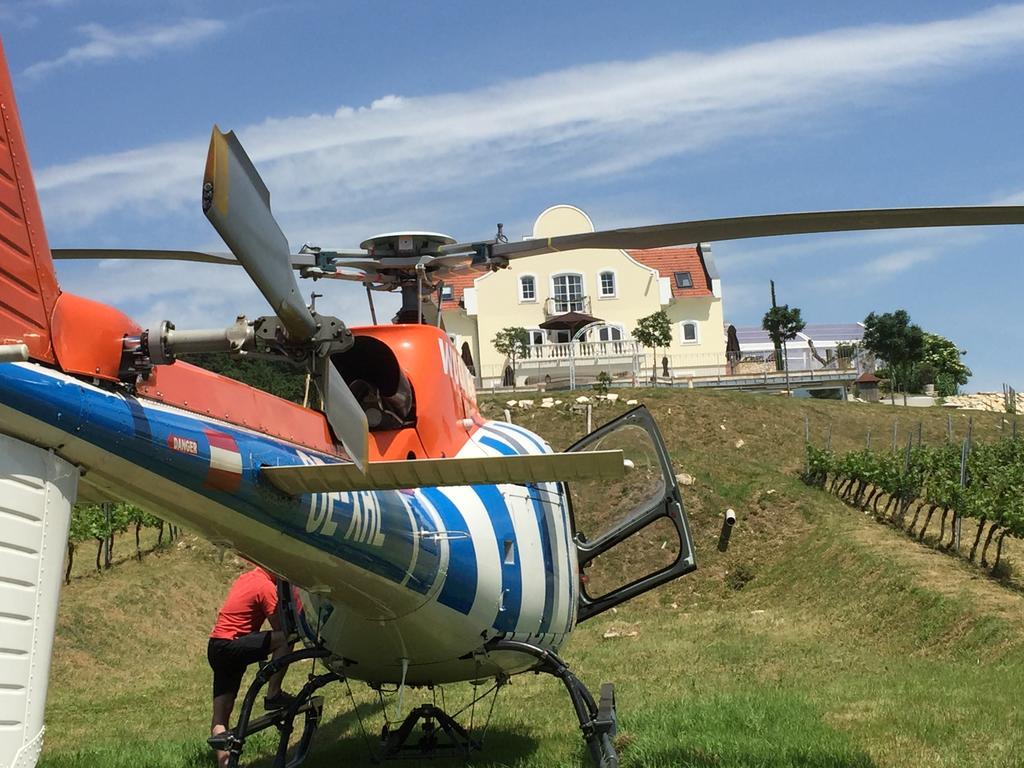 Hotel Liszkay Borkúria Monoszlo Zewnętrze zdjęcie